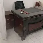 مكتب وكرسي للبيع