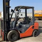 تويوتا 2.5 طن بنزين   غاز
