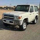 تويوتا ربع ابيض موديل 2011