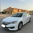 للبيع هوندا اكورد موديل 2017