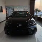 تويوتا كامري LE هايبرد 2025 لون اسود