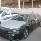 كامريE 2025 اسود اصفار سعودي صادر لوحات ب109.500 ريال