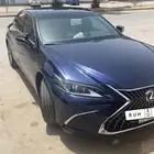 توصيل موظفات سيارة لكزس جديد 2024