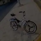 سيكل فراشه نضيف للبيع على السوم واقبل البدل السوم وصل 350