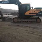 بكلين لقص الأراضي وبنيان الحجر وهدم العماير