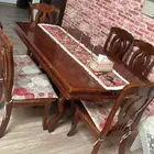 طاولة طعام و طقم كنب