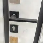 مسكات كوالين ابواب حديد خشب