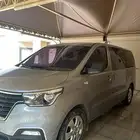 هونداي h1 2020 ديزل وكالة ممشي 47 الف السيارة مشروطه