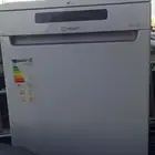 مھندس غسال  ملابس و ص ون