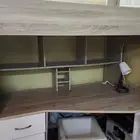 سرير أطفال مع المكتبة نظيف