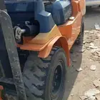 فركلفت رافعه شوكيه 7طن 3طن للأجار رافعات الرياض