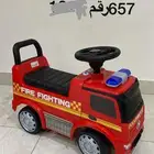 سيارة اطفال دف على شكل سيارة دفاع مدني عدة الوان