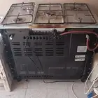 فرن غاز وكهرباء خمس عيون شغال كويس فوق وتحت