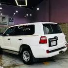 لاند كروزر 2011 .نظيف