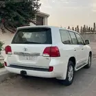 لاندكروزر GXR 8 سلندر 2014   جاهزة  وكالة  شرط  الفحص عليك