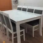 طاولة طعام مع 6 كراسي