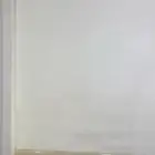 ستائر بيضاء