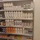محل عناية وتجميل للبيع بكامل معداته .. البيع مستعجل