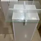 طاولة صالة مع طاولات خدمة