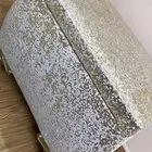 صندوق سجاجيد ترتر مطفي لون ابيض جميل جدا وجديد