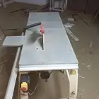 مشار خشب طاوله