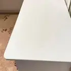 طاولة مكتبية