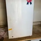 ثلاجه اصليه شبه جديده