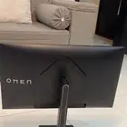 شاشة قيمنق شبه جديد مستخدم عالشرط