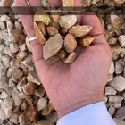 توريد حجر ذهبي واحمر تريلات
