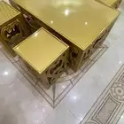 طاوله للبيع مع 4طاولات خدمة