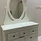 تسريحة مع كومدينة طقم
