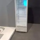 يوجد لدينا تاجير فريزرات وثلاجات تبريد