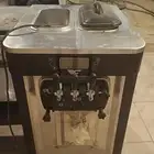 مكينة اسكريم شبه جديده استخدام شهر