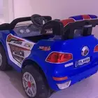 سيارة أطفال