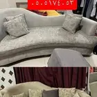 كنب نظيف لون بيج غامق