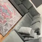 كنب زاويه جهه أريكه نظيف جدا وطاوله طعام وكراسي