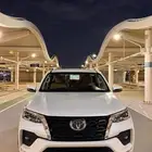 فورتشنر VX1 2023 ابيض وكالة