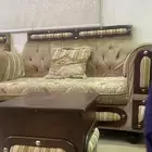 موكيت (فرشة)وستارة وكنب بطاولاته للبيع