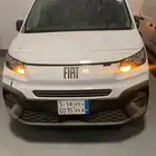 سيارات فان دوكر للايجار الشهري