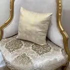 كرسيين مع طاوله جانبيه