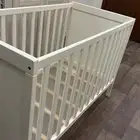 سرير أطفال للبيع