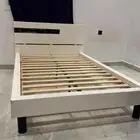 سرير للبيع من هوم سنتر