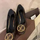 كعب نسائي اصلي فالينتينو ولويس فيتون