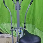 جهاز رياضي منزلي من نوع (Elliptical Bike)