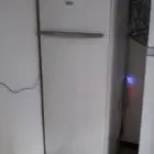 ثلاجة للبيع