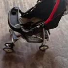 عربية طفل للتسوق