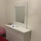 عدد 2 غرفة نوم كامله وعدد6 كراسي وطرابيزة