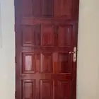 للبيع باب شقة نظيف جدا و باب غرفة