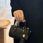 شنط و شوزات