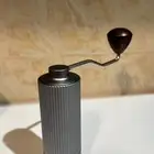 مكينة طحن القهوة اليدويه
